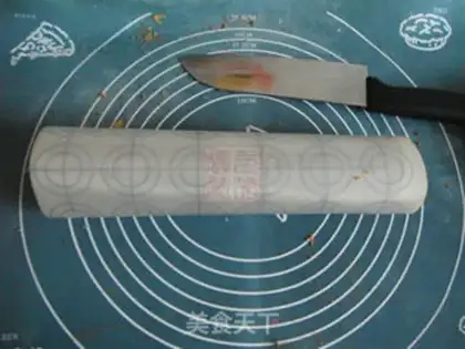 Make Pistol cake rolls step 13