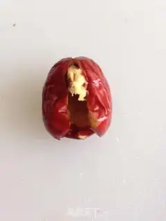 Make Red-tree walnut heart step 0