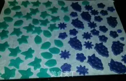 Make Flowers and cookies step 10