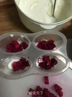 Make Flamingo bean yogurt popsicle step 1