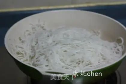 Make Beef rice powder step 4
