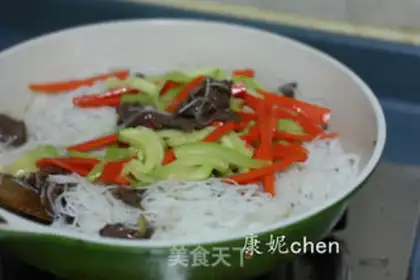 Make Beef rice powder step 5