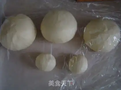 Make Panda coconut bread step 7