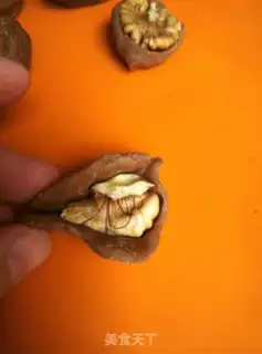 Make Simulation of walnuts step 6