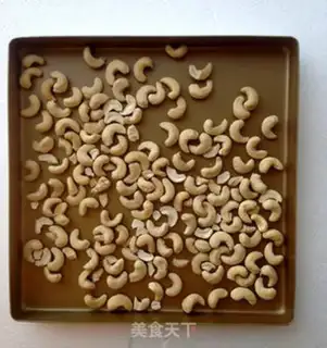 Make A cashew cookie step 0