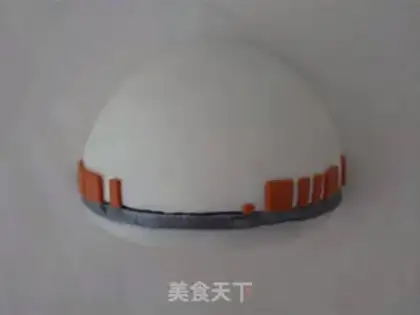Make STAR WARS BB8 CAKE step 14
