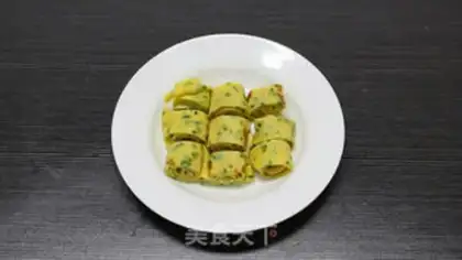 Make Onion egg rolls step 5