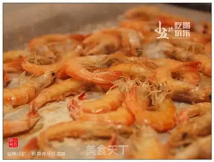 Make Salt roasted shrimp step 5