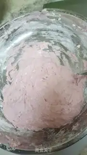 Make Strawberry pancakes step 1