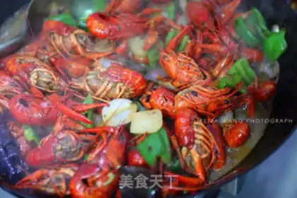Make Spicy 13-spicy lobster step 6