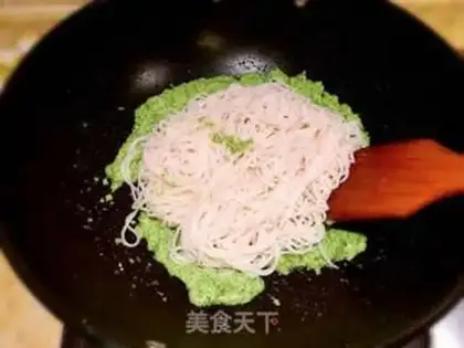 Make Spaghetti with broccoli sauce step 7