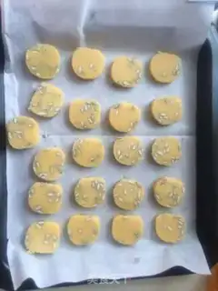 Make Melon cookies step 6