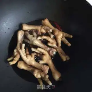 Make Chicken claws of Coke sauce step 4