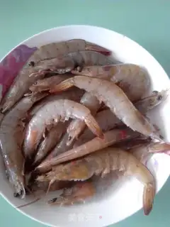 Make Shrimp roasted with butter and garlic step 0