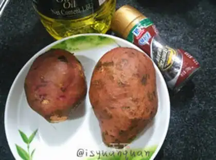 Make Cracked black peppers and fries step 0