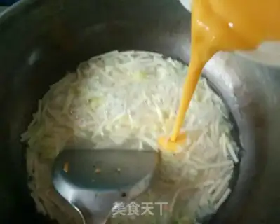 Make The cabbage is hanging up step 2