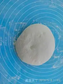 Make Old Beijing mahjong pie step 5