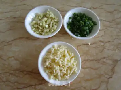 Make Garlic hand tore bread step 2
