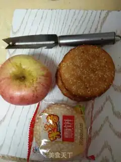 Make Apple pretzels step 0