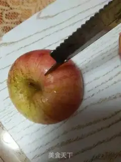 Make Apple pretzels step 2