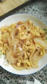Make Onion fried eggs step 5