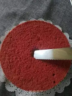Make Vanilla mango heartcake step 16