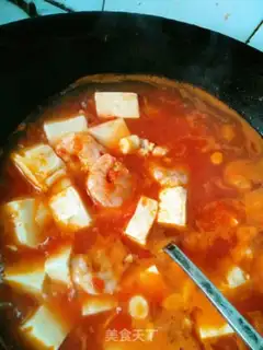 Make Tomato shrimp tofu soup step 7