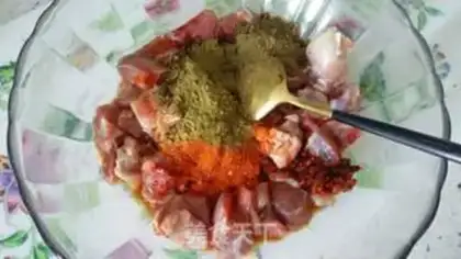 Make Spicy lamb string step 1