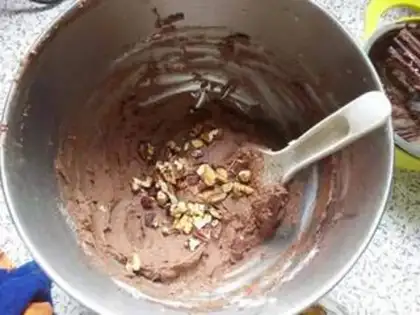 Make A walnut brownie step 5