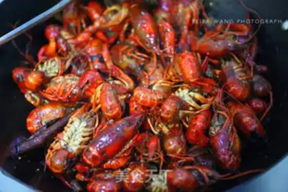 Make Spicy 13-spicy lobster step 3