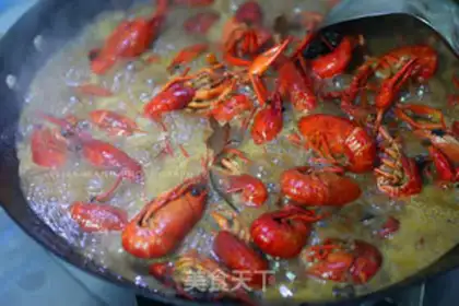 Make Spicy 13-spicy lobster step 4