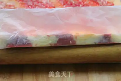 Make Colour stripe cake roll step 16
