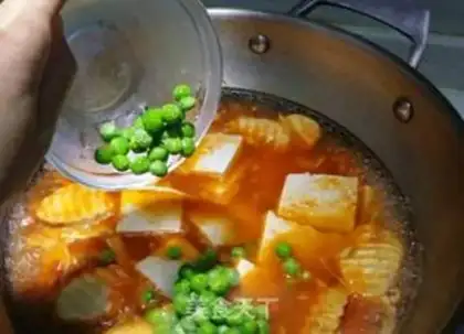 Make Tomato emerald dragonfish step 10