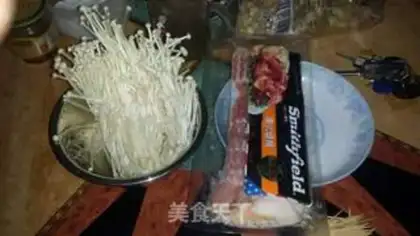 Make Bacon pins and mushrooms step 0