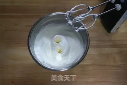 Make Fruit box cake step 3