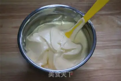 Make Fruit box cake step 4