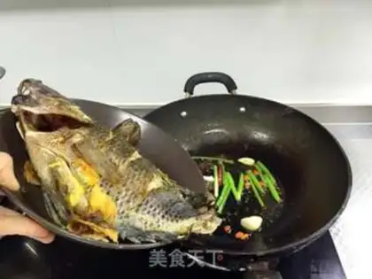 Make A red-burned tilapia step 4