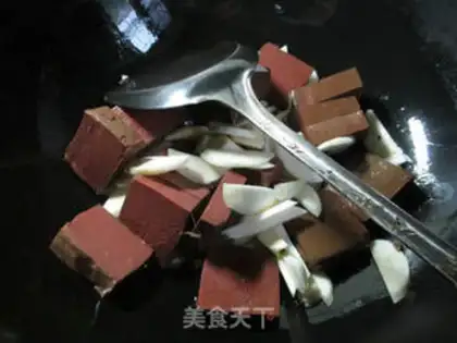 Make Snowbread makes duck blood step 4