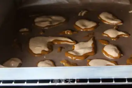 Make Panther Cake Roll step 13