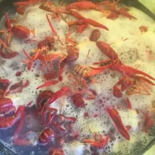 Make Spicy lobster step 3