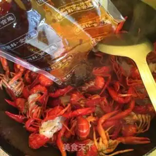 Make Spicy lobster step 7