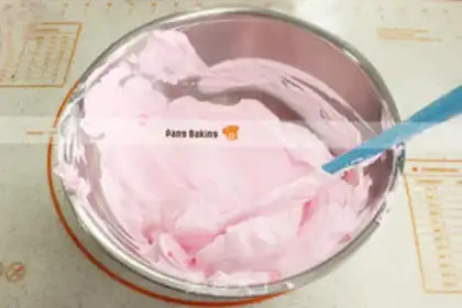 Make Flowers for birthday cake step 8