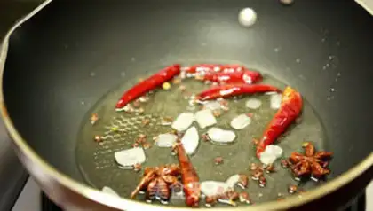 Make Xinjiang chicken step 2
