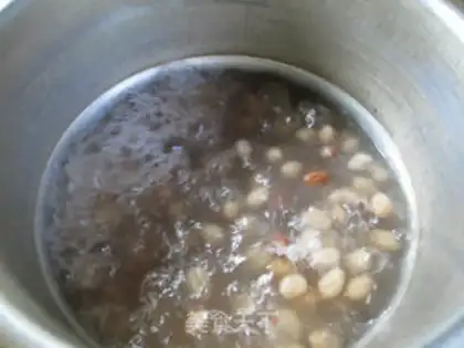 Make Peanut rice and sweet bean soup step 8
