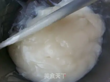 Make The soup is squeezing bread step 0