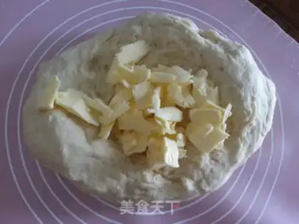 Make The soup is squeezing bread step 3