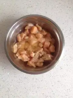 Make Cracker chicken and rice step 1