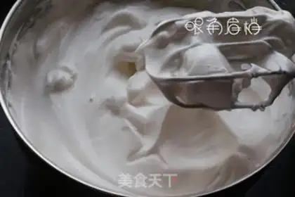 Make Chocolate strawberry cake step 1