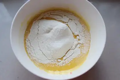 Make Mango lasagna cake step 3