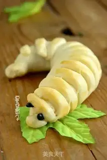Make Cherry sauce caterpillar bread step 11